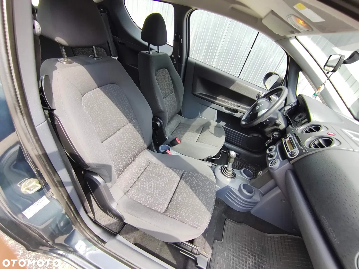 2012 Mitsubishi Colt 1.3 Inform EU5, photograph 8