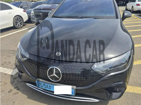 2022 Mercedes-Benz EQE350 +, photograph 1