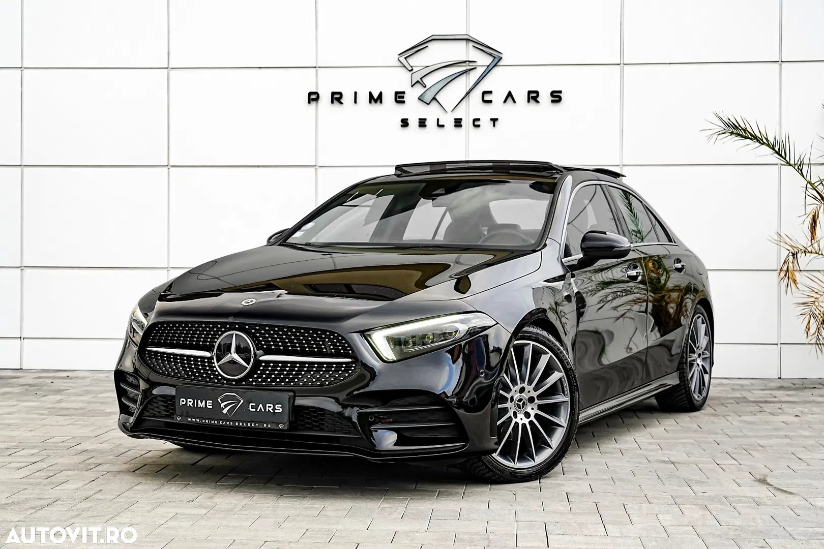 2020 Mercedes-Benz A 200 Sedan 7G-DCT AMG Line, photograph 1