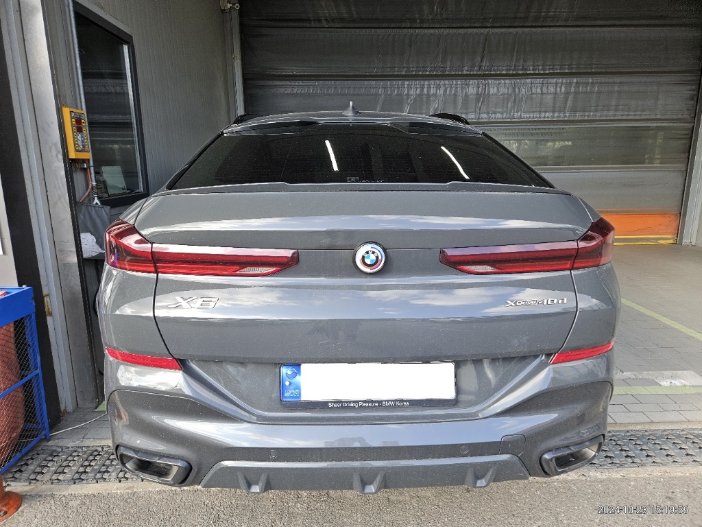 2023 BMW X6 xDrive40d model 2024, photograph 1