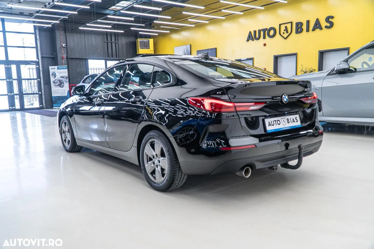 2021 BMW Seria 2, photograph 5