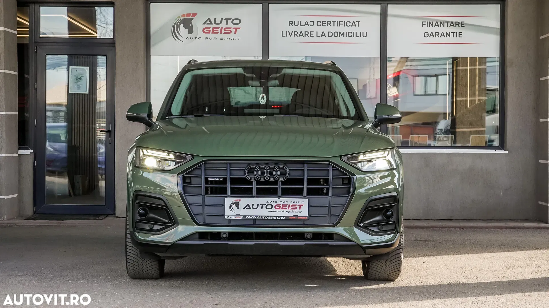 2020 Audi Q5 40 TDI quattro S tronic MHEV Basic, photograph 3