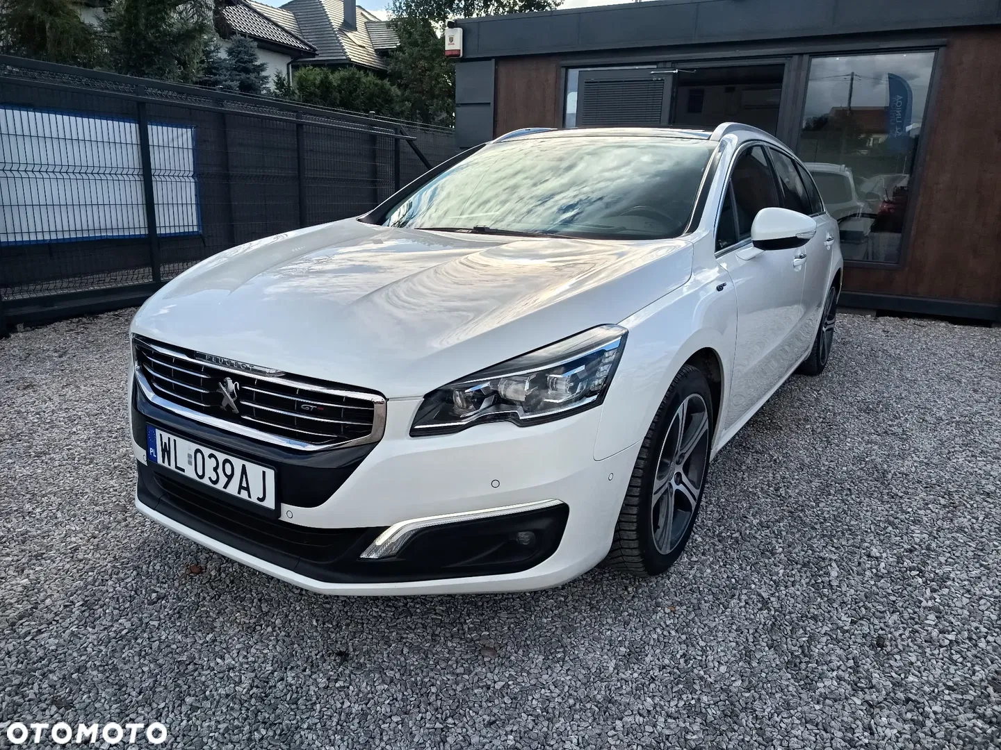 Peugeot 508 BlueHDi 180 EAT6 Stop&Start GT — photo 1 of 39