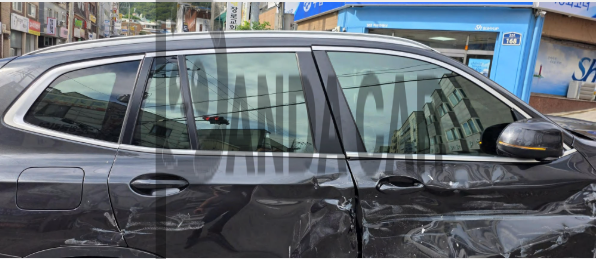 2022 BMW X3 xDrive30e, photograph 4