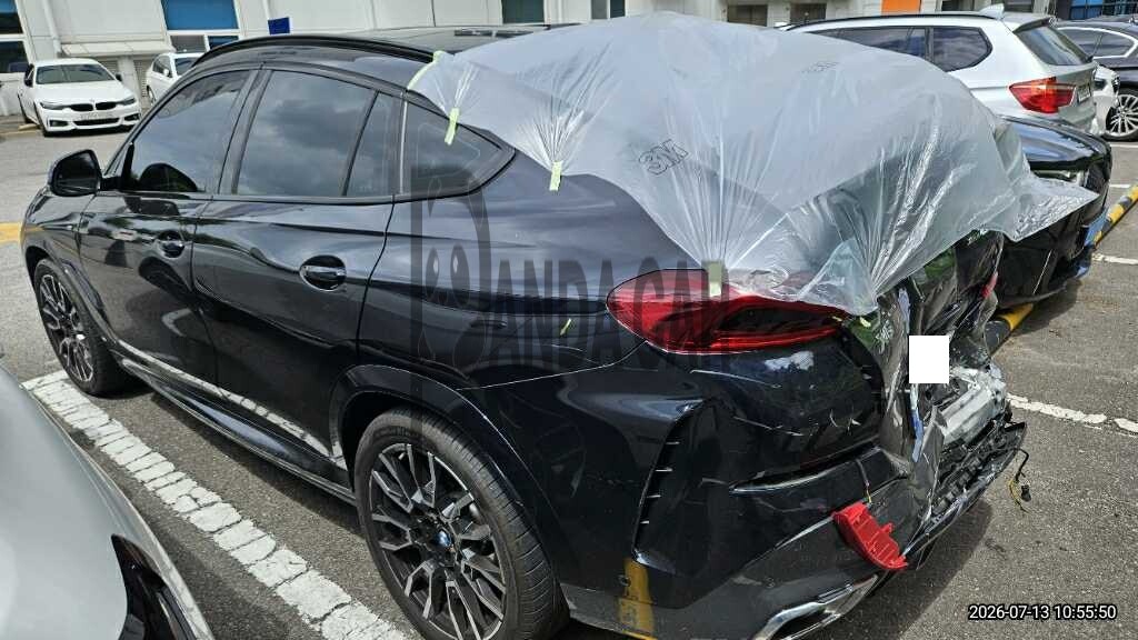 2024 BMW X6 xDrive40i M Sport, photograph 2