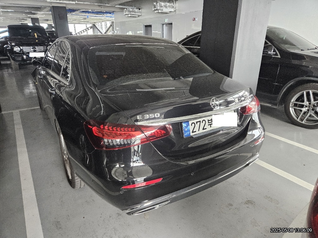 2023 Mercedes-Benz E250, photograph 1