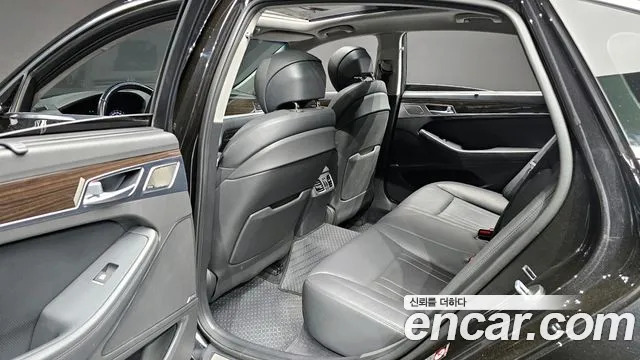 2018 Genesis G80 2.2D AWD, photograph 2