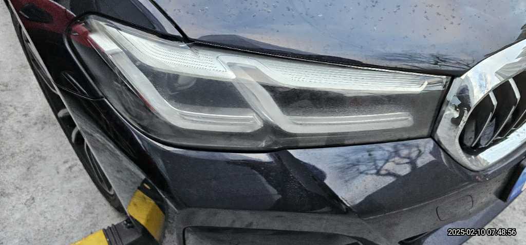 2022 BMW 520i, photograph 2