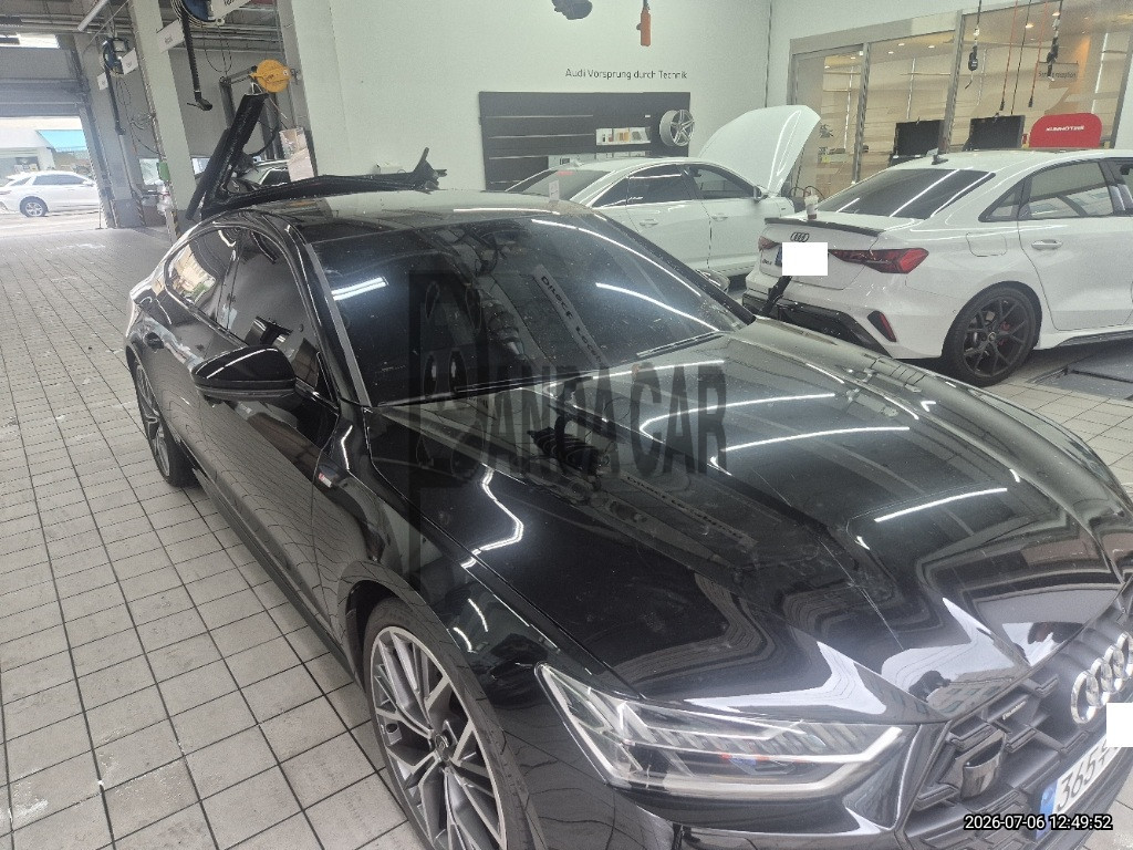 2025 Audi A7 50 TDI quattro, photograph 4
