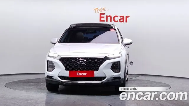 2019 Hyundai Santafe Diesel 2.0 2WD, photograph 3
