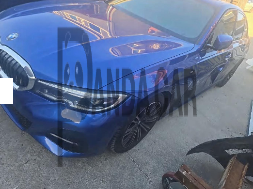 2021 BMW 320i, photograph 2