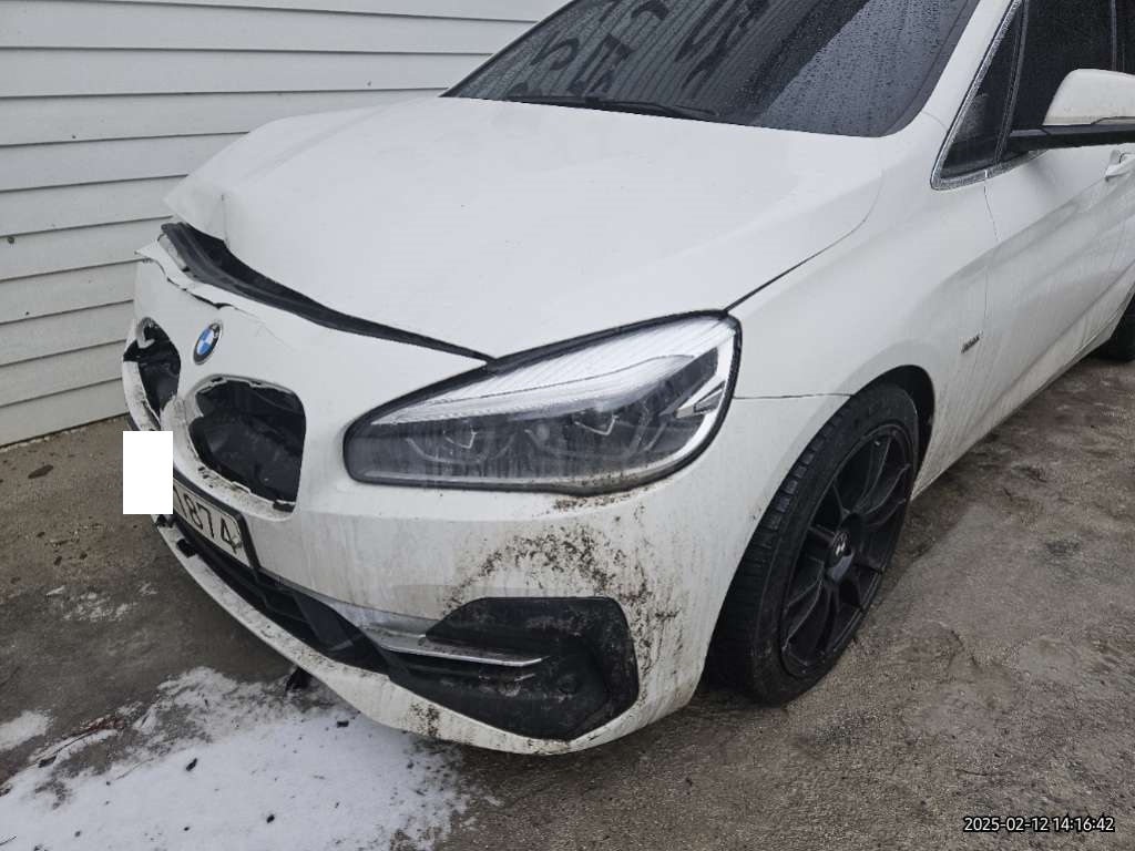 2019 BMW Active Tourer Luxury, photograph 3