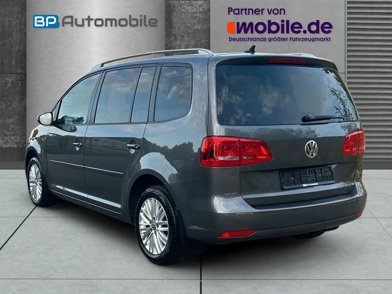 2014 Volkswagen Touran Cup 2.0 TDI 7-SITZER, photograph 8