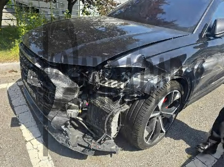 2021 Audi RS Q8, photograph 2