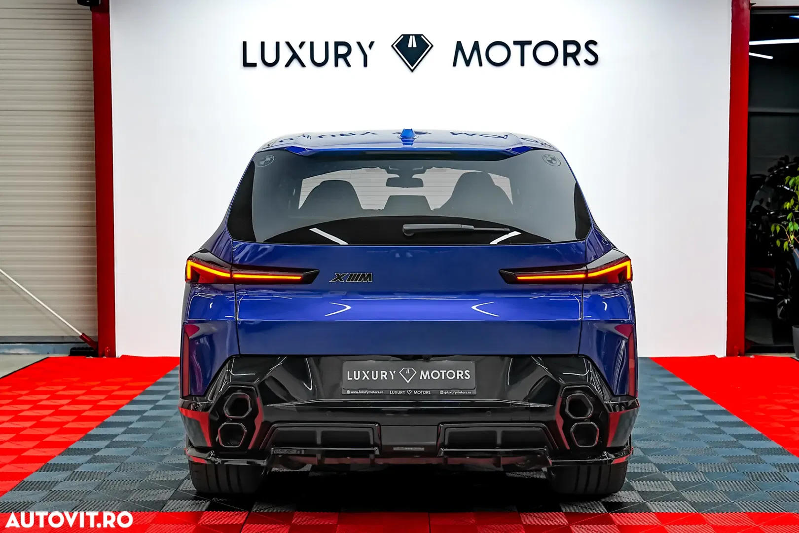 2025 BMW XM, photograph 9