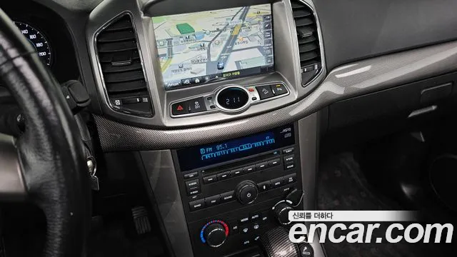 ChevroletGMDaewoo Captiva 2WD LT — photo 1 of 20