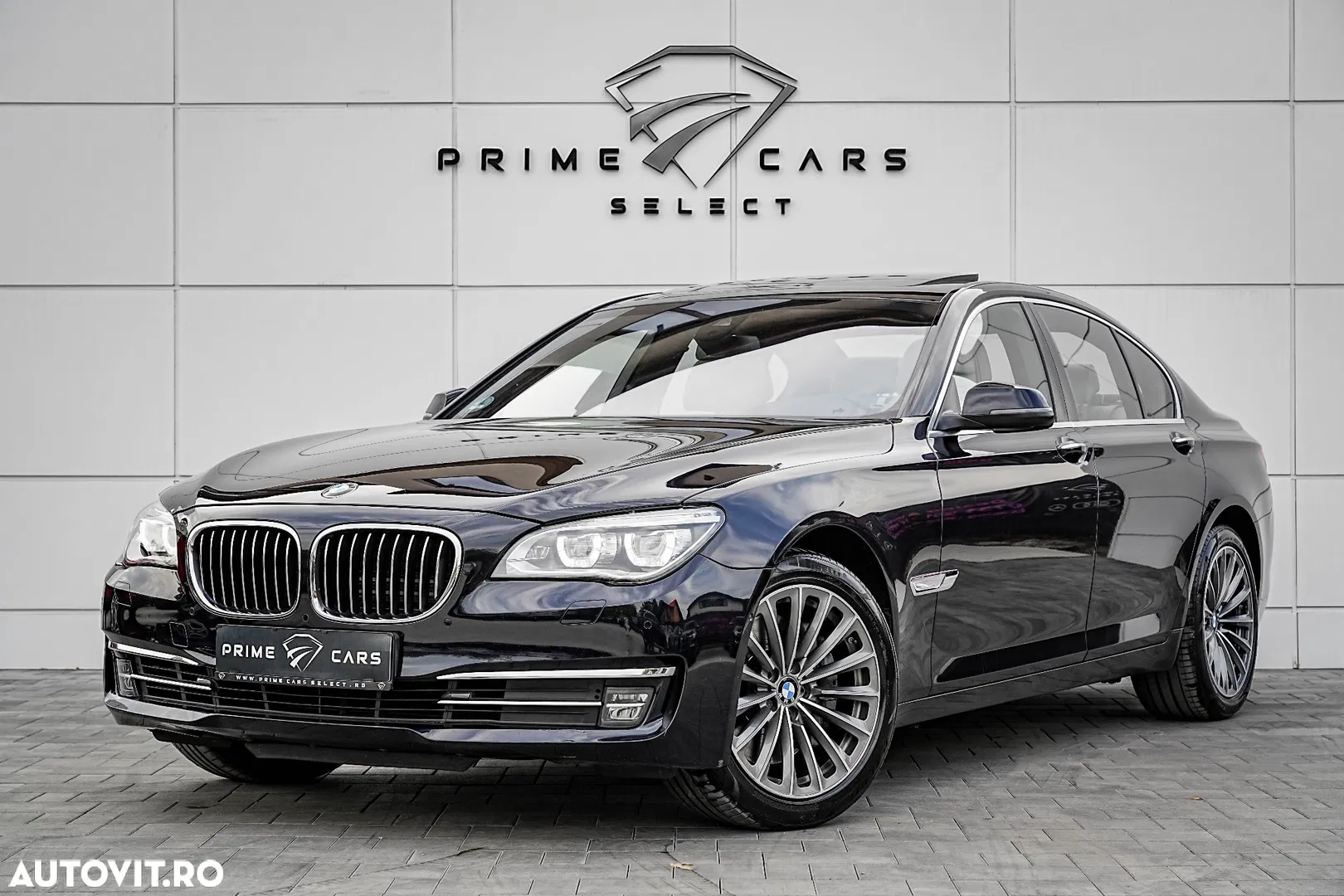 2014 BMW Seria 7 750i xDrive Edition Exclusive, photograph 10