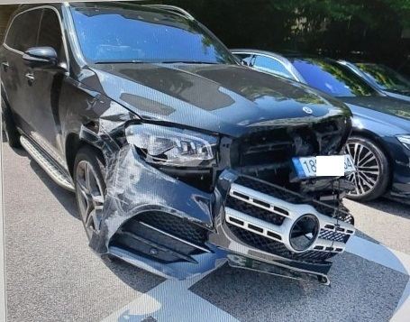 2022 Mercedes-Benz gls400 d 4matic, photograph 3