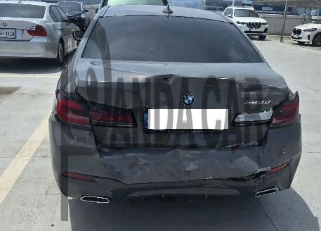 2021 BMW 523d, photograph 1