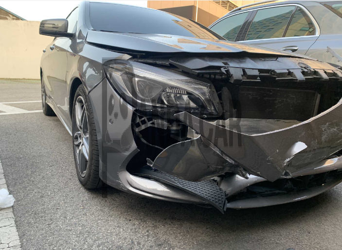 2019 Mercedes-Benz CLA220, photograph 3