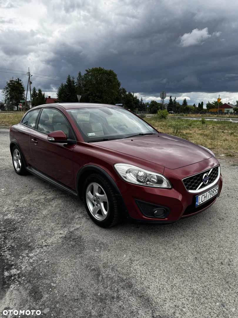 2010 Volvo C30 D2 DRIVe Momentum, photograph 1