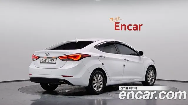 Hyundai AVANTE 1.6 GDi Modern — photo 1 of 30