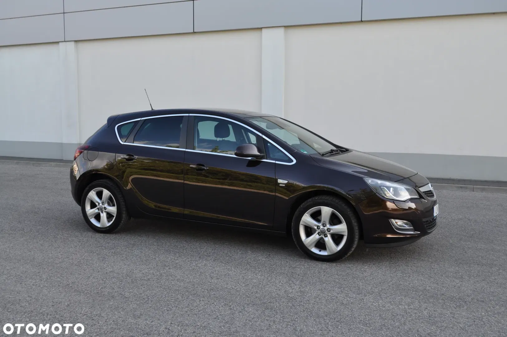 2011 Opel Astra 1.4 Turbo, photograph 5