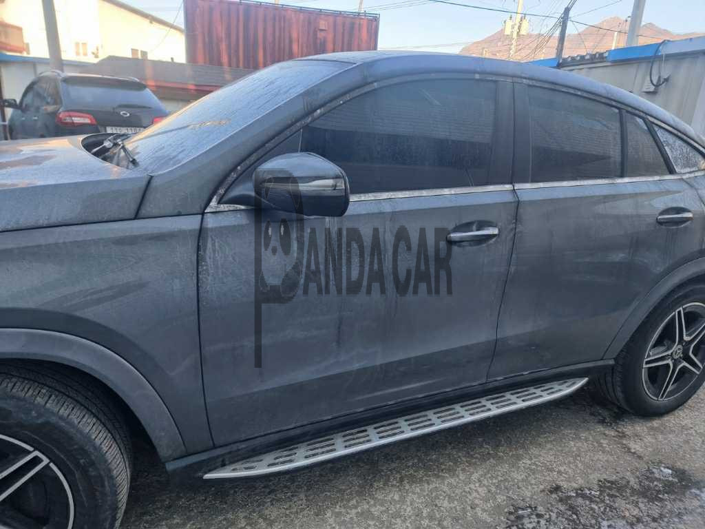 2021 Mercedes-Benz GLE400 d 4MATIC Coupe, photograph 4