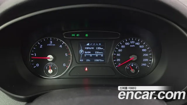 Kia Sorento Diesel 2.2 2WD — photo 1 of 33