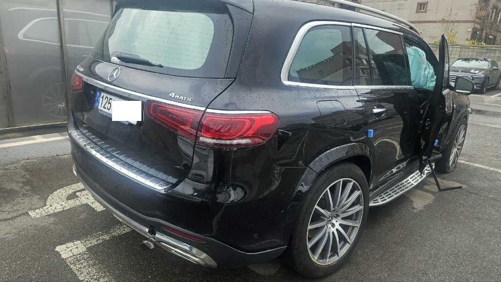 2020 Mercedes-Benz GLS580 4MATIC, photograph 3