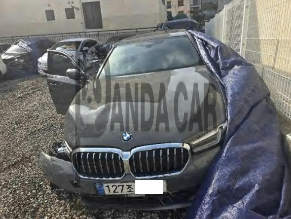 2021 BMW 530i, photograph 1