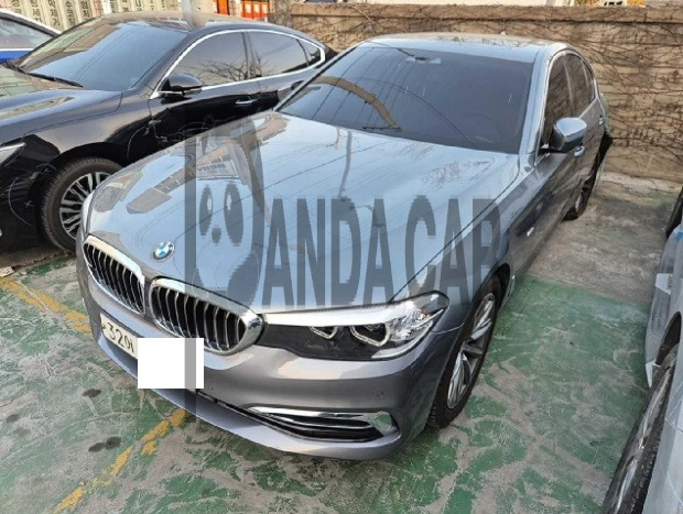 2018 BMW 520i, photograph 4