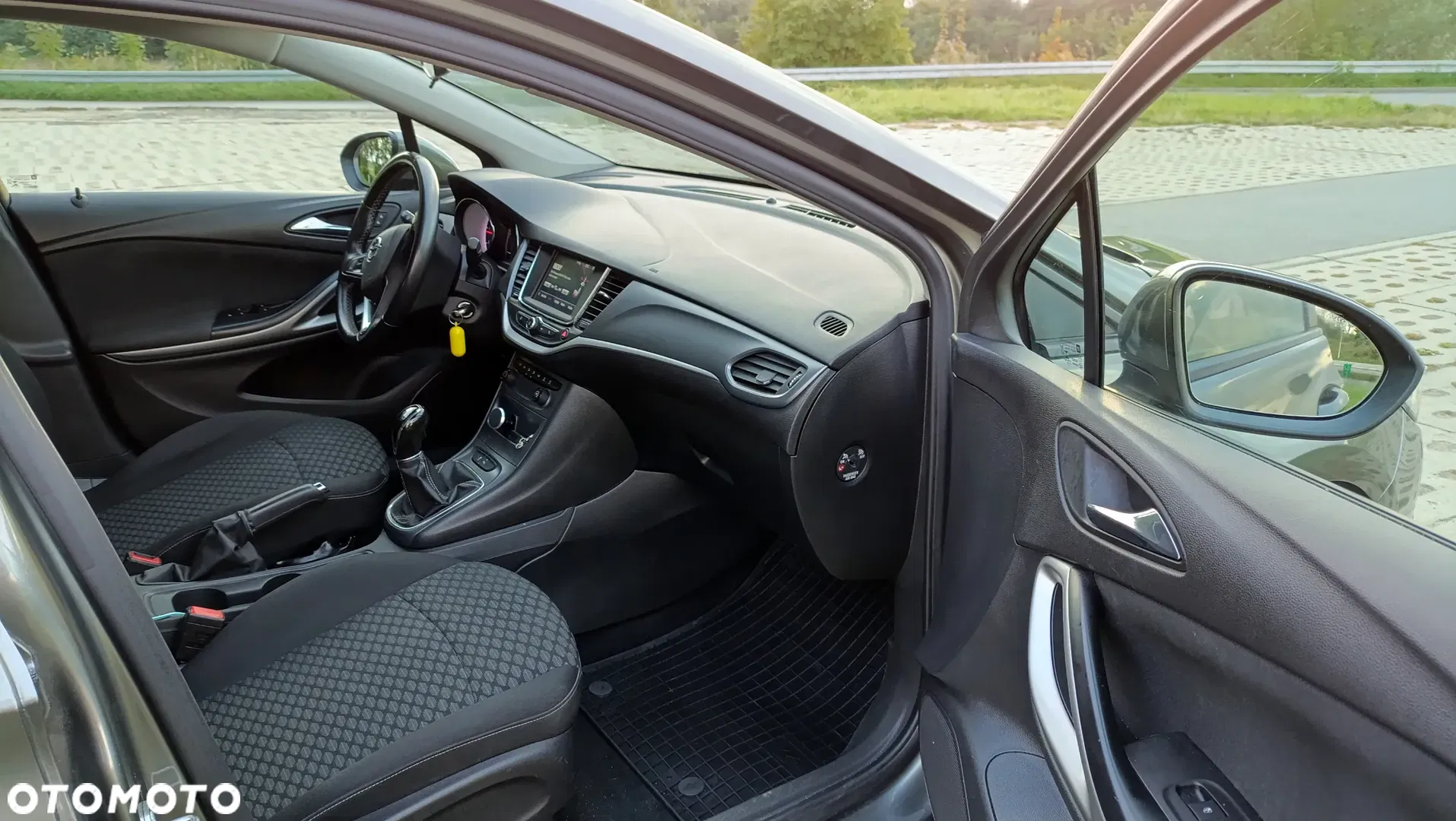 2018 Opel Astra 1.6 CDTI Enjoy, photograph 10