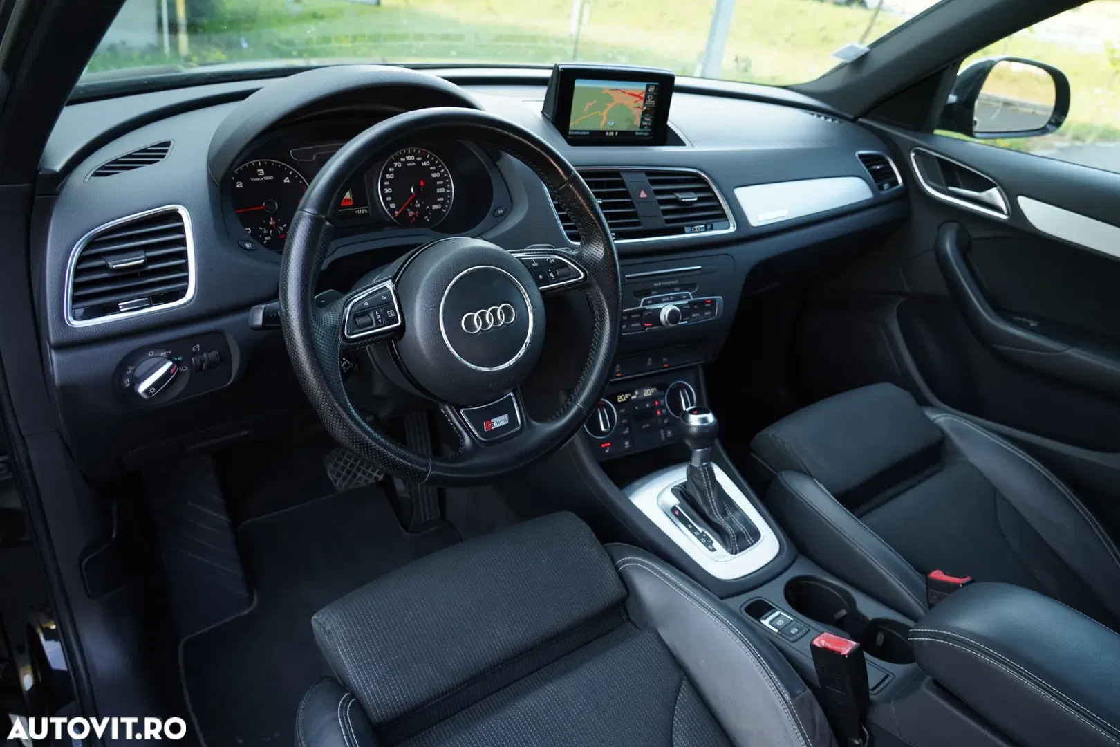 2015 Audi Q3 2.0 TDI Quattro Stronic Sport, photograph 9