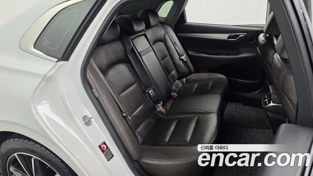 Hyundai Grandeur 3.0 LPi — photo 1 of 34