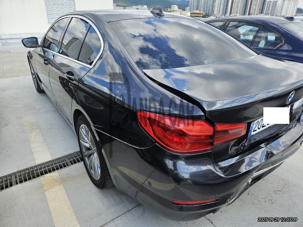 2018 BMW 520i, photograph 4