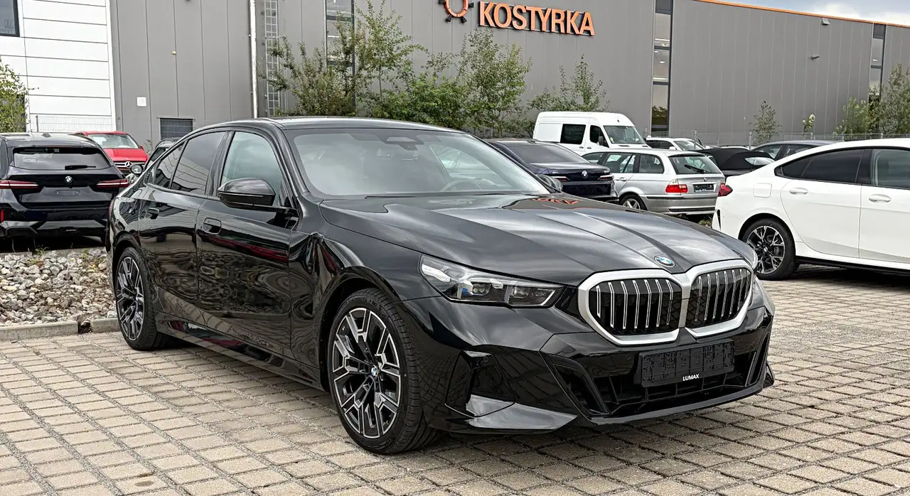 2025 BMW 520 d M Sport*HUD*Sitzbelüftung*ACC*, photograph 1