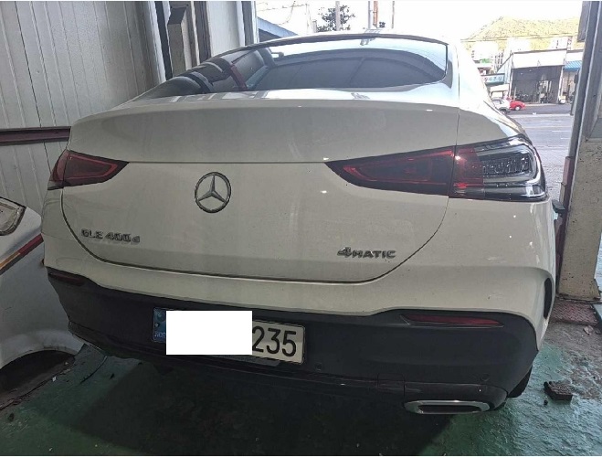 2022 Mercedes-Benz GLE400 d 4MATIC Coupe, photograph 5