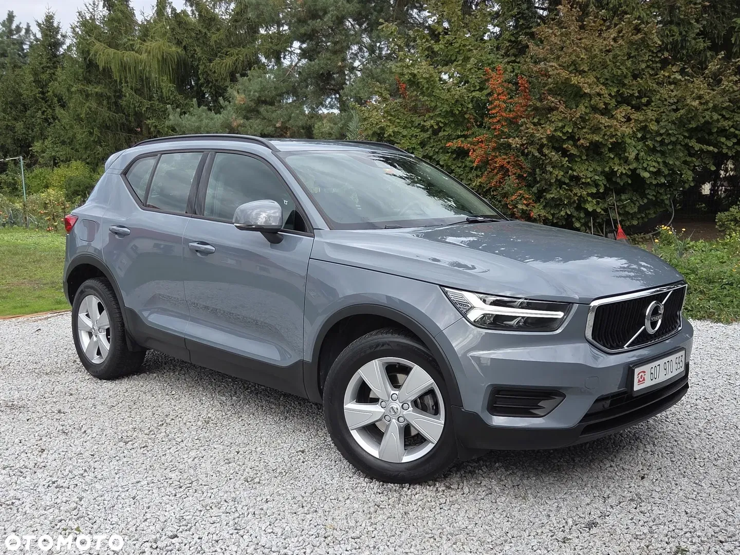 2019 Volvo XC 40 T3 Momentum Core, photograph 2