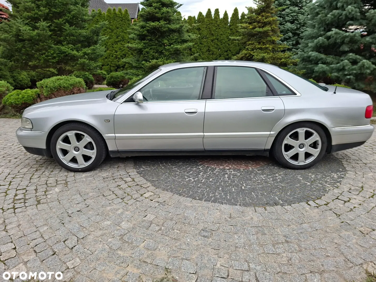 2001 Audi S8, photograph 7
