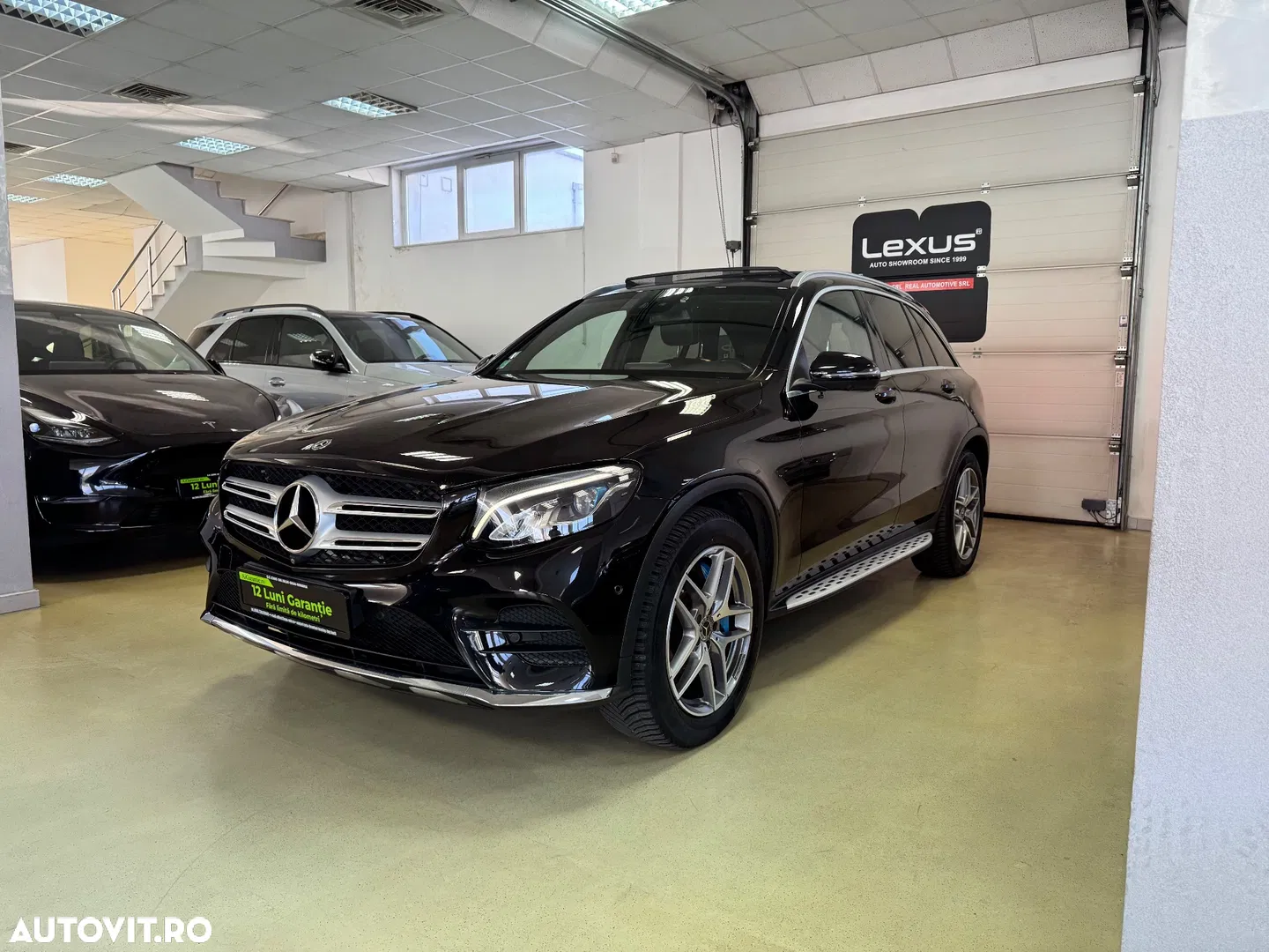 2017 Mercedes-Benz GLC 350 e 4Matic 7G-TRONIC AMG Line, photograph 1