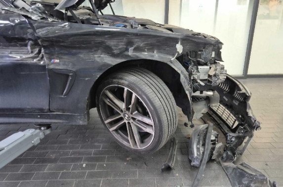 2020 BMW 430i Convertible M Sport Package, photograph 5