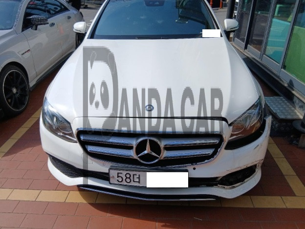 2017 Mercedes-Benz E300, photograph 1