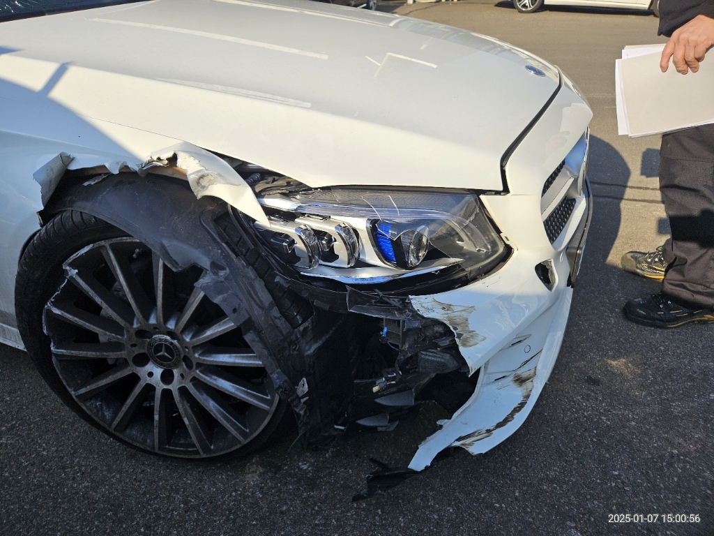 2023 Mercedes-Benz Benz C200 Coupe, photograph 5