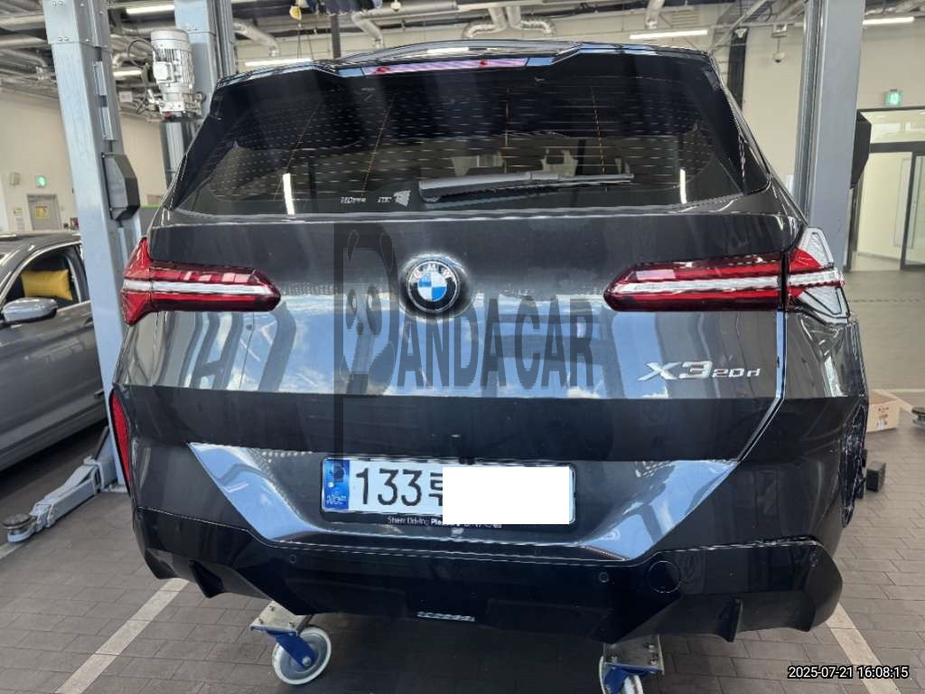 2025 BMW X3 20d xDrive, photograph 3