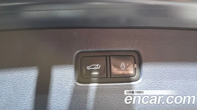 Genesis GV80 2.5T Gasoline AWD — photo 1 of 20