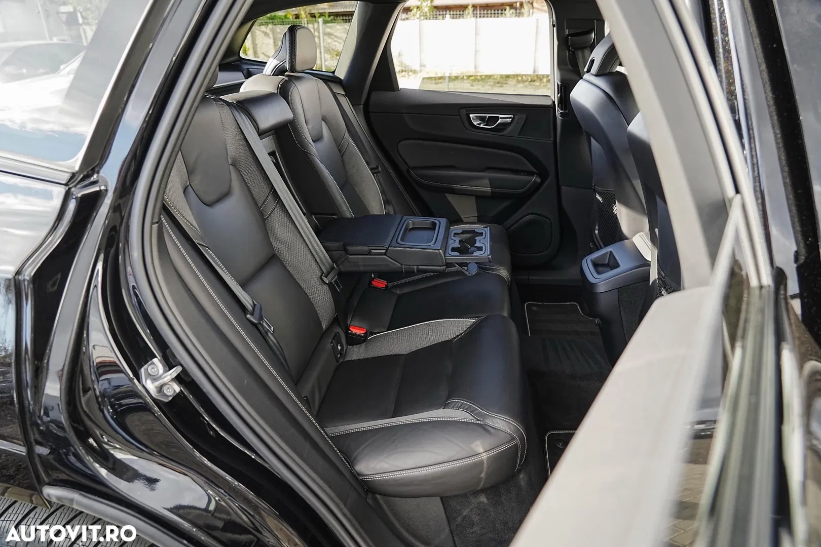 2019 Volvo XC 60 B4 D AWD Geartronic RDesign, photograph 12