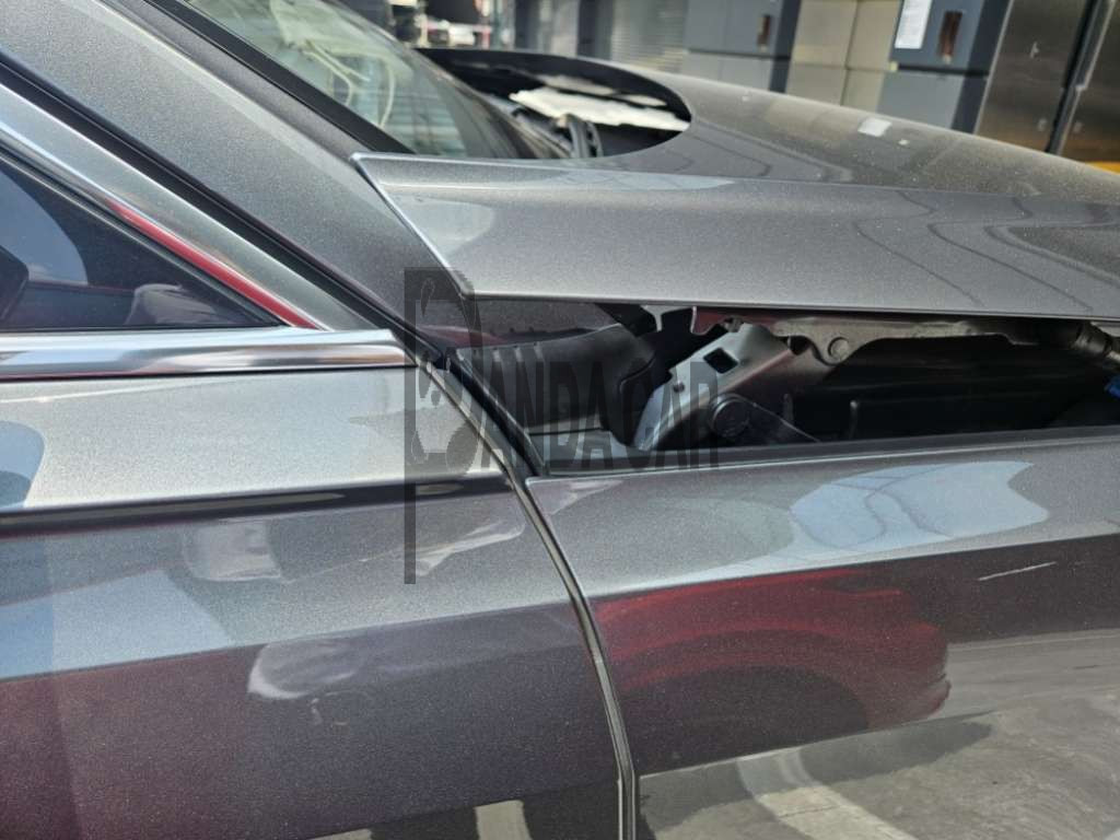 2021 Audi A8 L 55 TFSI quattro, photograph 3