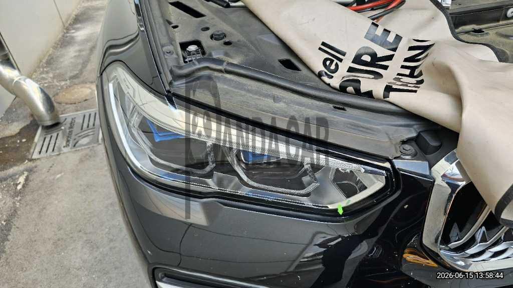2022 BMW X5 xDrive45e iPerformance, photograph 4
