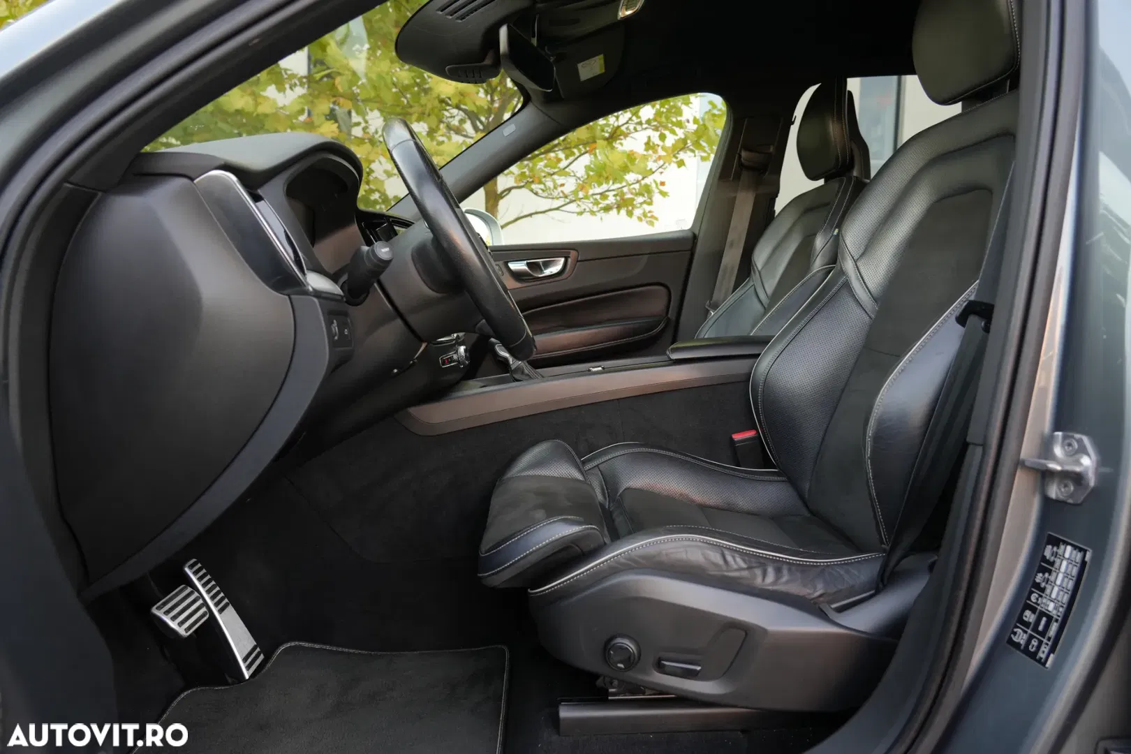 2018 Volvo XC 60 D4 AWD Geartronic RDesign, photograph 12